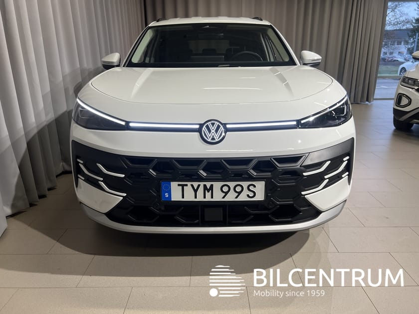 Bild 1 av Volkswagen T-Roc LIFE eTSI 150HK DSG, LED-plus/3zon/Teknik