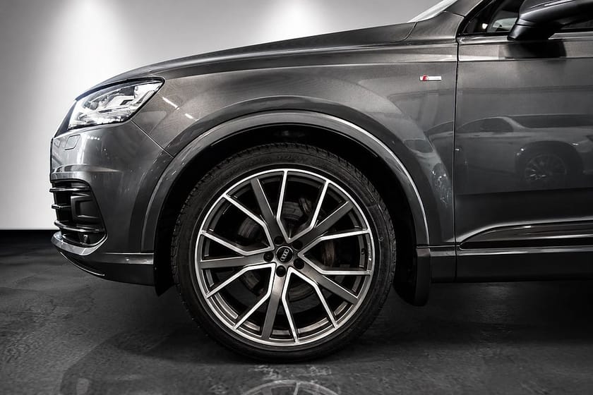 Bild 3 av Audi Q7 3.0 TDI Q S Line 7-Sits Valcona Pano cockpit Ambient