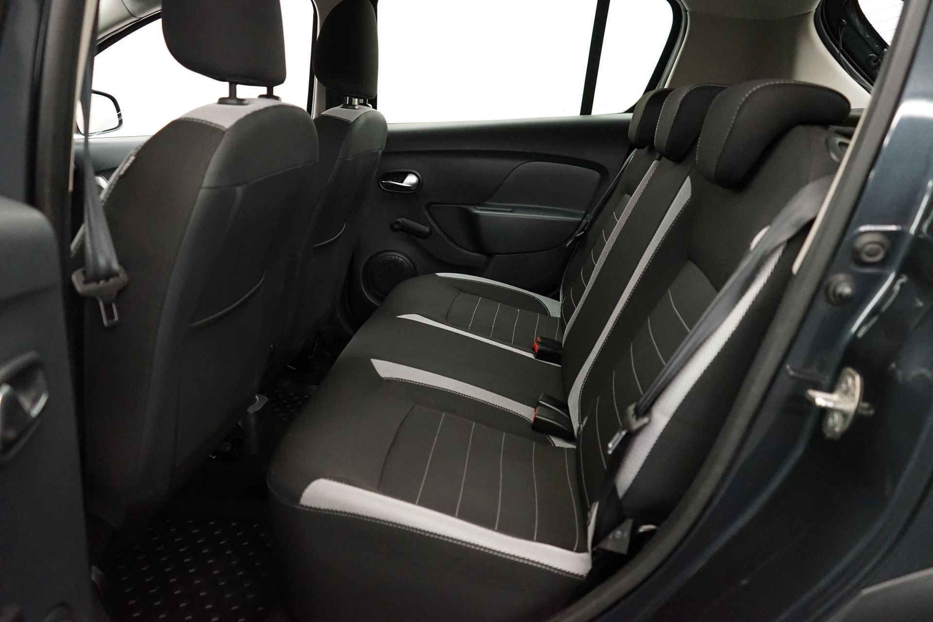 Dacia Sandero Stepway 2019, bild 7/13