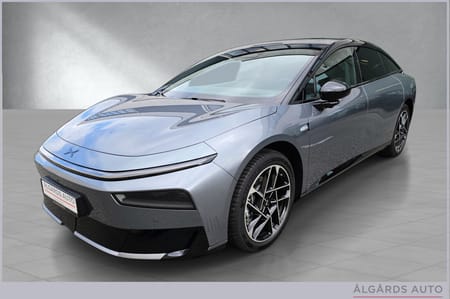 XPENG P7+ RWD Long Range AWD Performance