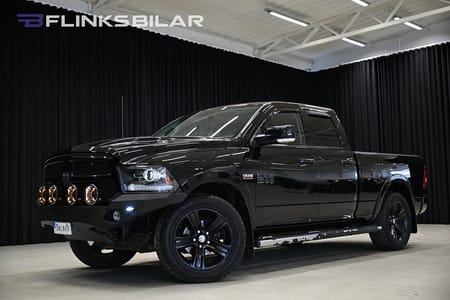 RAM 1500 Quad Cab 5.7 V8 HEMI 4x4 395HK Automat|Taklucka|GPS|Backkamera