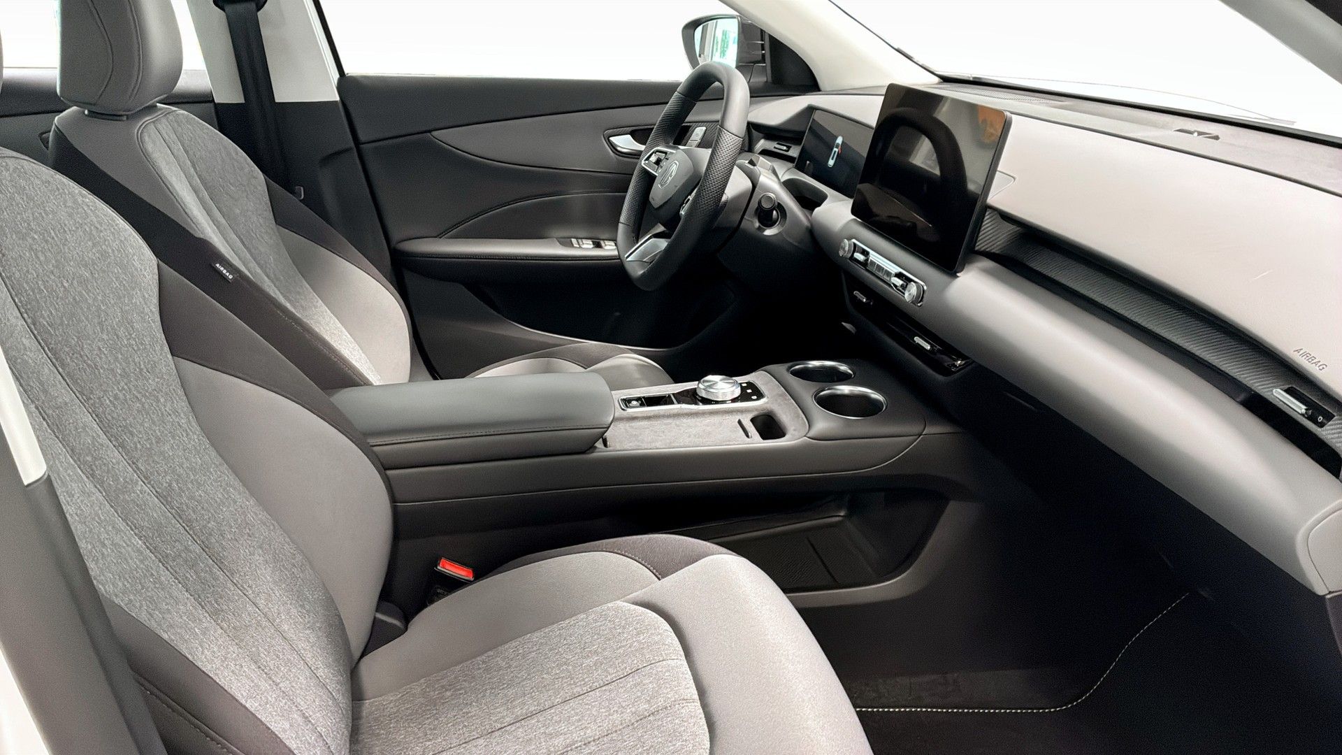 MG S5 COMFORT 49 KWH 2025, bild 3/9