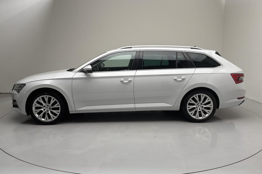 Bild 2 av Škoda Superb iV Kombi