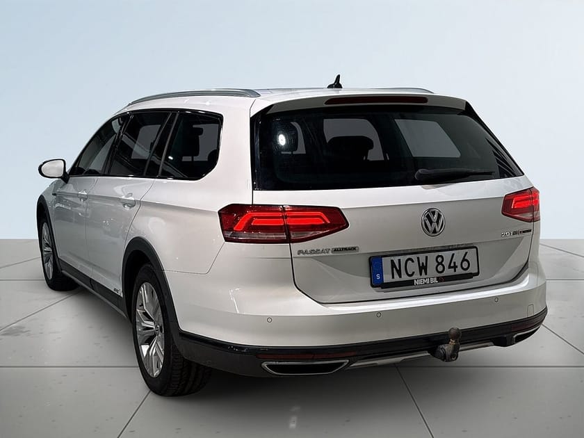 Bild 5 av Volkswagen Passat Alltrack 2.0 TDI 4Motion Drag Dvärm Kamera S/V-hjul