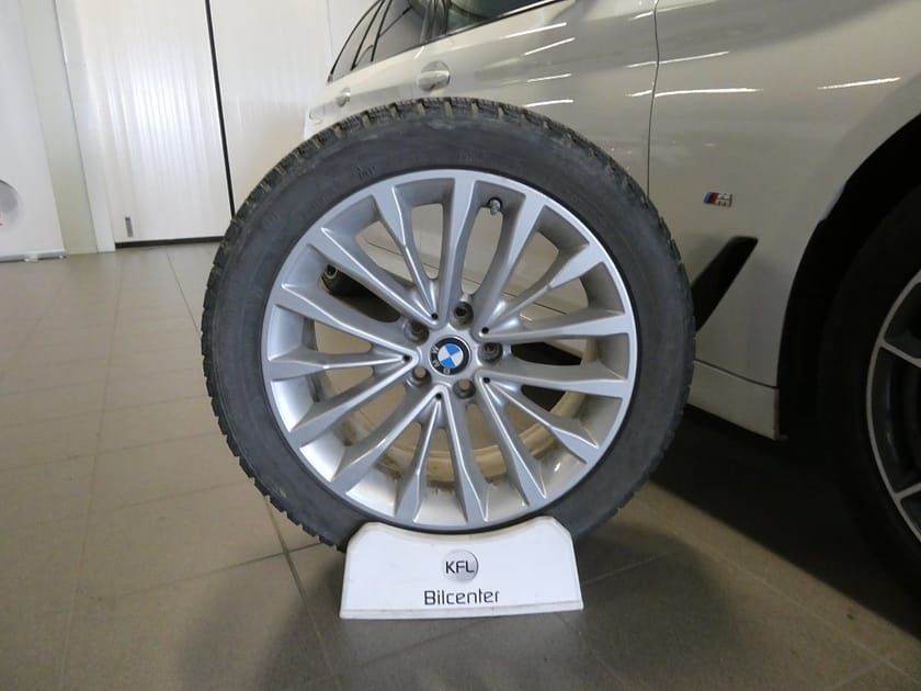 Bild 2 av BMW 520d xDrive Touring M Sport Aut-Drag-360kam-HUD-Navi-Värmare-SoV