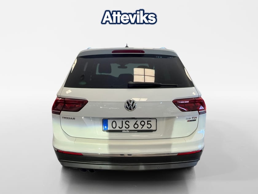 Bild 4 av Volkswagen Tiguan Highline 4M 2.0 TDI 190hk *Panorama/Drag/Backkamer