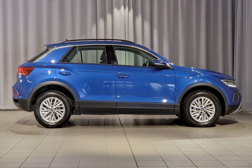 Bild 3 av Volkswagen T-Roc Life | Farthållare | Cockpit | 150 hk 7vxl