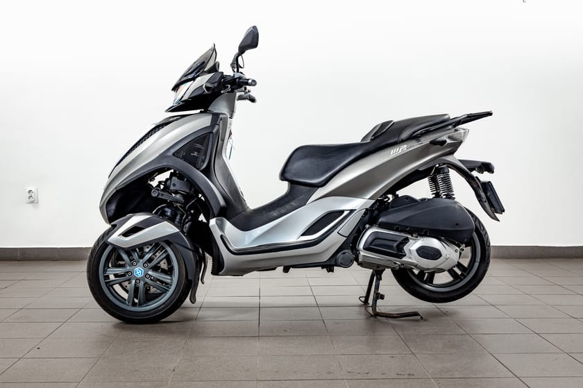 Bild 2 av Piaggio MP3 300 CVT
