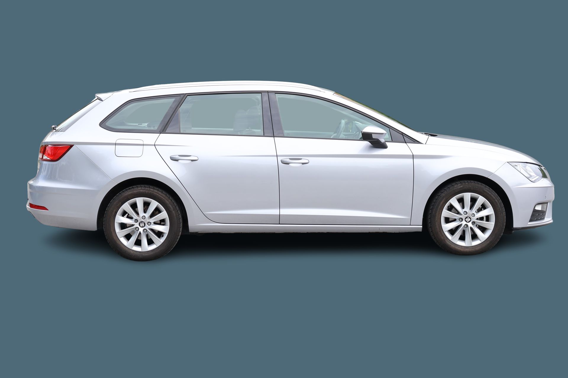 Seat Leon 2020, photo 4/10