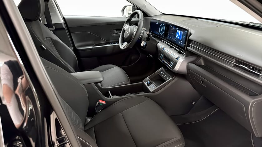 Bild 3 av Hyundai Kona Electric Long Range Essential - 65,4 kWh -