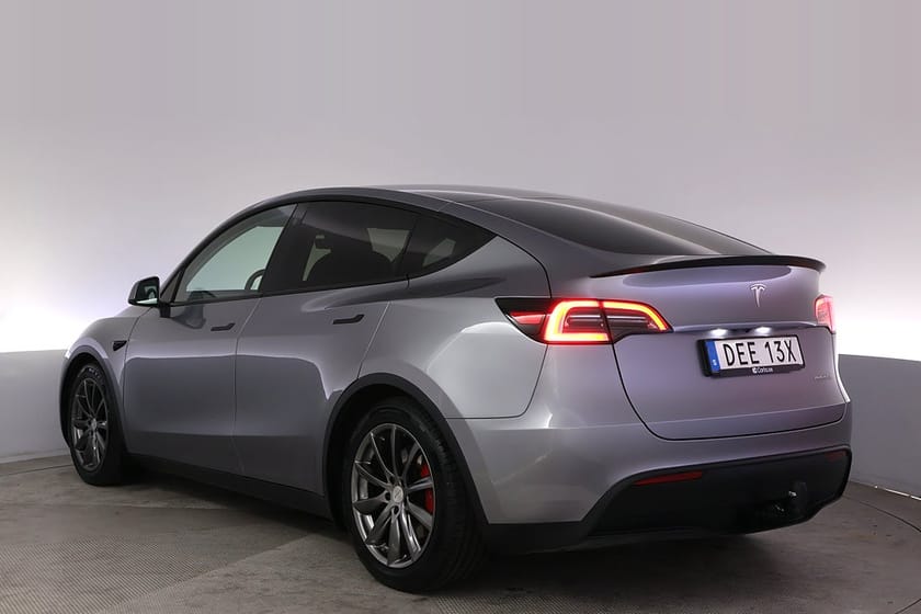 Bild 4 av Tesla Model Y Performance Autopilot Panorama Drag