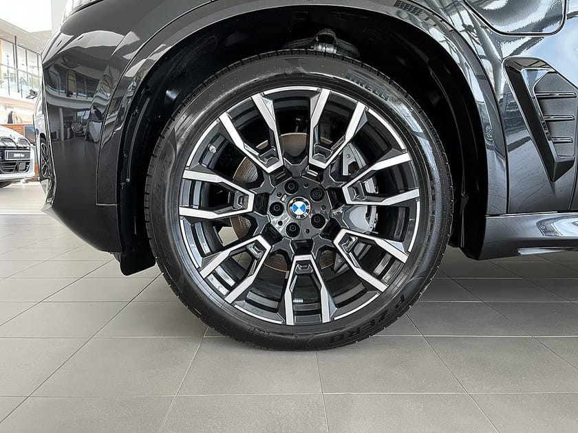Bild 4 av BMW X5 xDrive50e 3,95 ränta M Sport H/K Panorama ComfortAccess