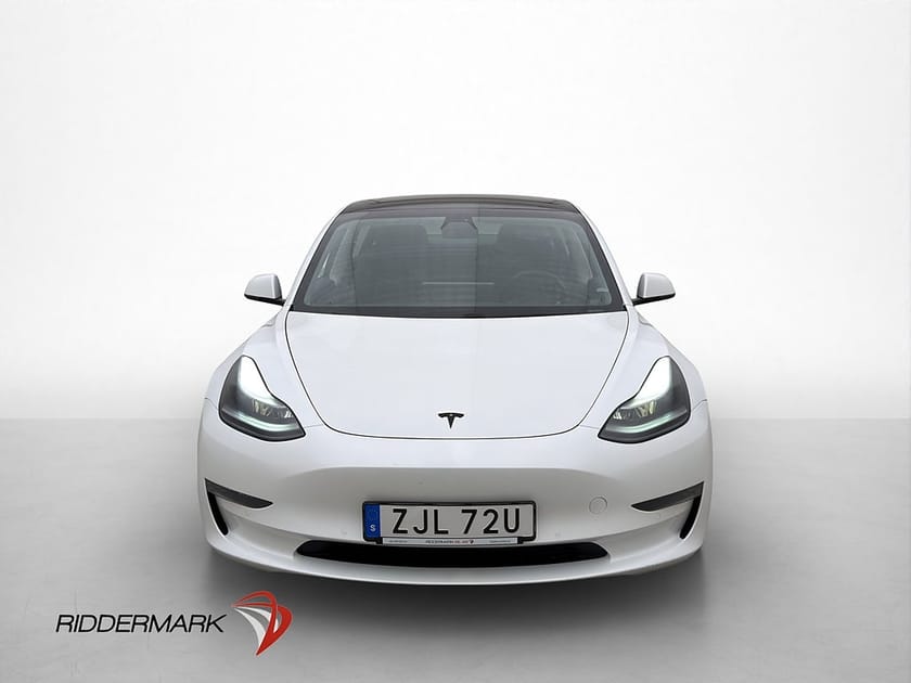 Bild 3 av Tesla Model 3 Long Range AWD Dragkrok Autopilot Svensksåld