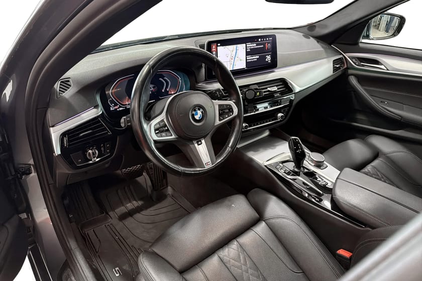 Bild 2 av BMW 520d xDrive Touring Steptronic / KEYLESS /  DRAG