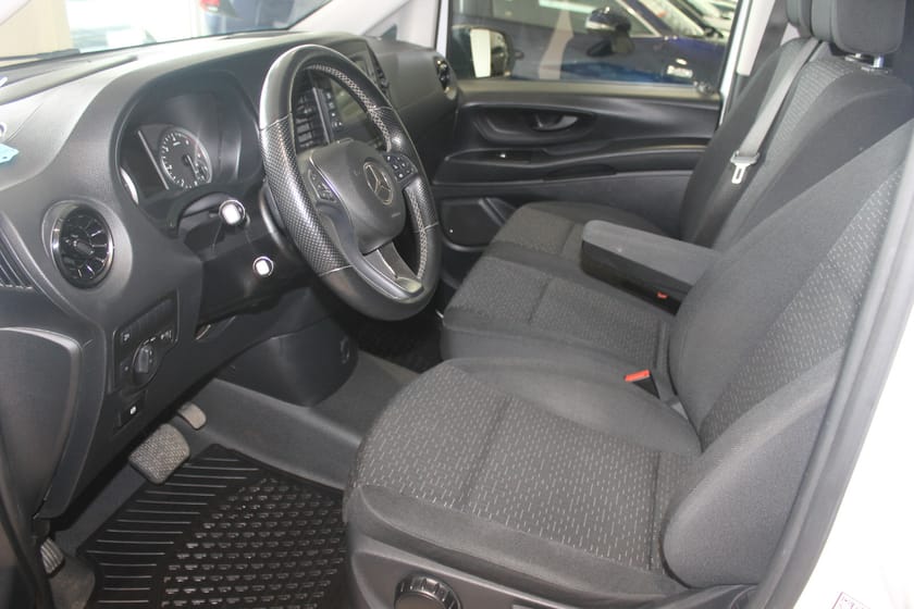 Bilde 4 av Mercedes-Benz Vito 114 CDI 4x4 3.2t V114 A3 4MATIC