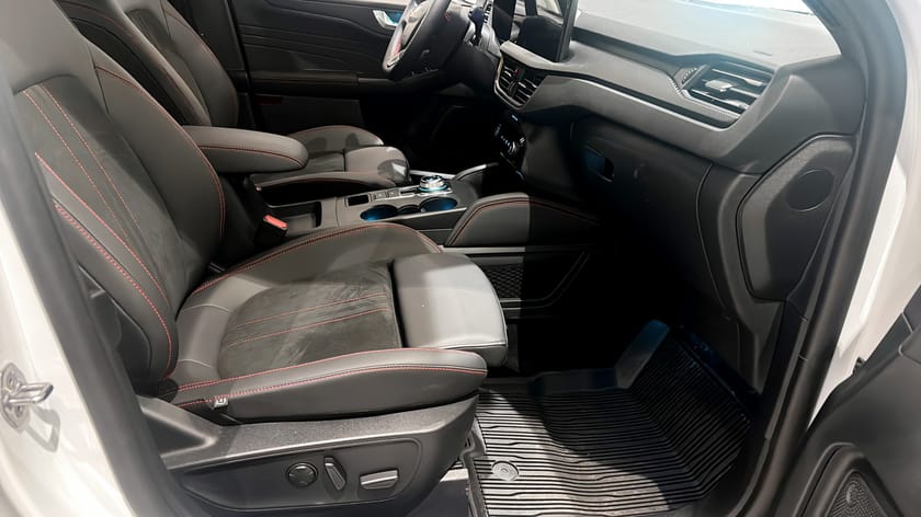 Bild 3 av Ford Kuga Plug-In Hybrid ST-LINE X