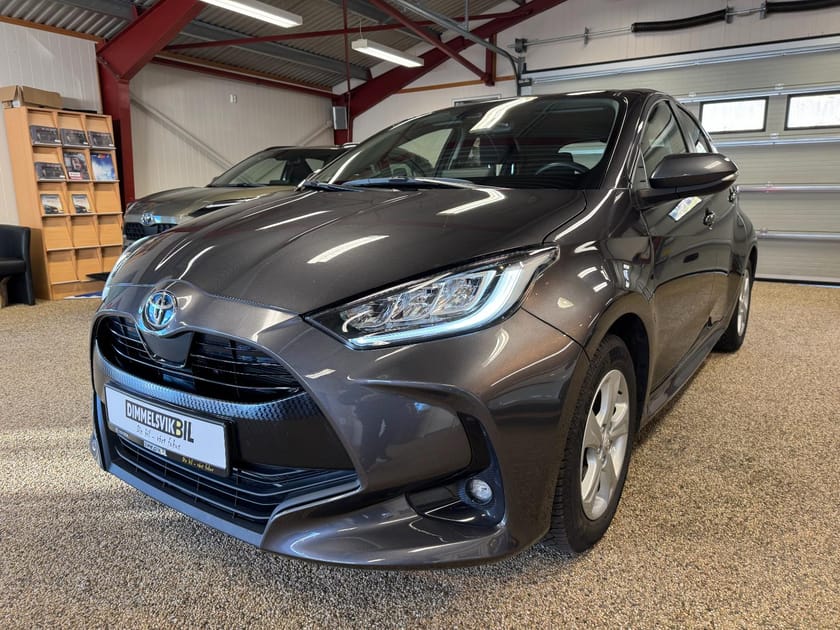 Bilde 1 av Toyota Yaris Hybrid 115