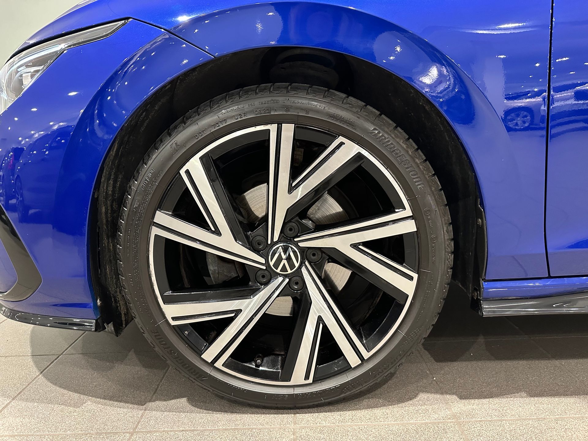 Volkswagen Golf 2023, photo 6/10