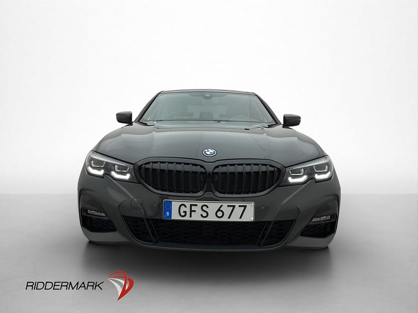 Bild 2 av BMW 330e xDrive Sedan 292hk M Sport Pano HiFi Värm Kamera Navi