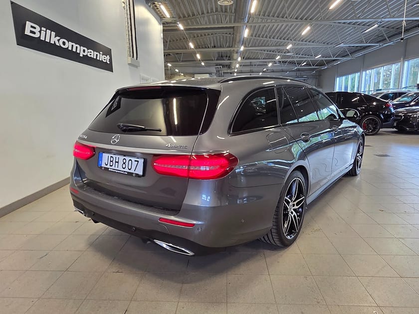 Bild 4 av Mercedes-Benz E 220 T d 4MATIC 9G-Tronic AMG Line Euro 6