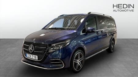 Mercedes-Benz V 300d 4MATIC 3.2t 300 D AMG Värmare Drag 7-sits Burmester