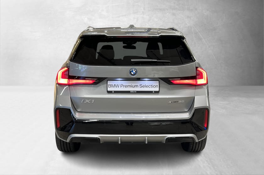 Bilde 3 av BMW iX1 xDrive30 Fully Charged, M-Sport,H/K,ACC,H-feste