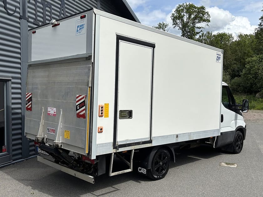 Bild 4 av Iveco Daily 35-160 Chassi Cab 2.3 JTD AUT (156hk)