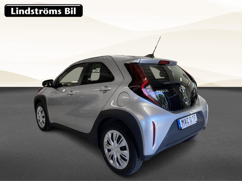 Bild 4 av Toyota Aygo X 1.0 M5 PLAY Vinterhjul