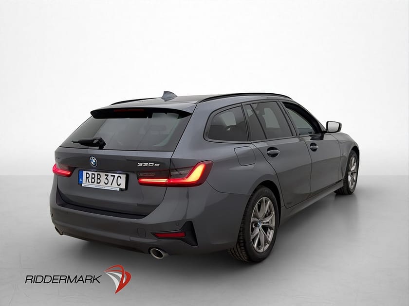 Bild 5 av BMW 330e xDrive Touring Sport line CarPlay Cockpit Navi