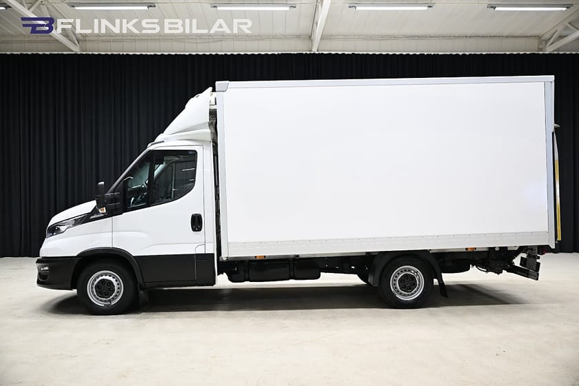 Bild 2 av Iveco Daily 35-140 Chassi Cab 136HK Automat|Volymskåp|BG-Lyft|Kylbil|Nattkyla|Leasbar