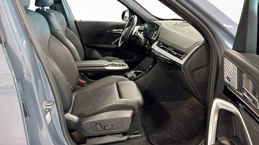 Bild 3 av BMW X1 xDrive25e M Sport Comfort Access El Stolar Drag H/K