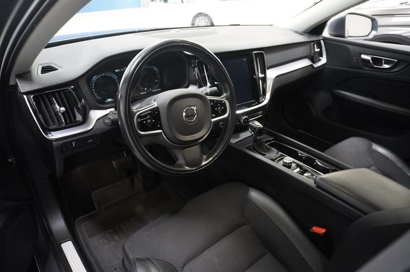 Bild 2 av Volvo V60 Cross Country D4 Aut AWD Drag 190 hk