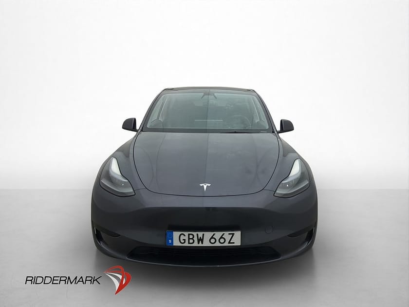 Bild 3 av Tesla Model Y Standard Range RWD Drag Autopilot Pano