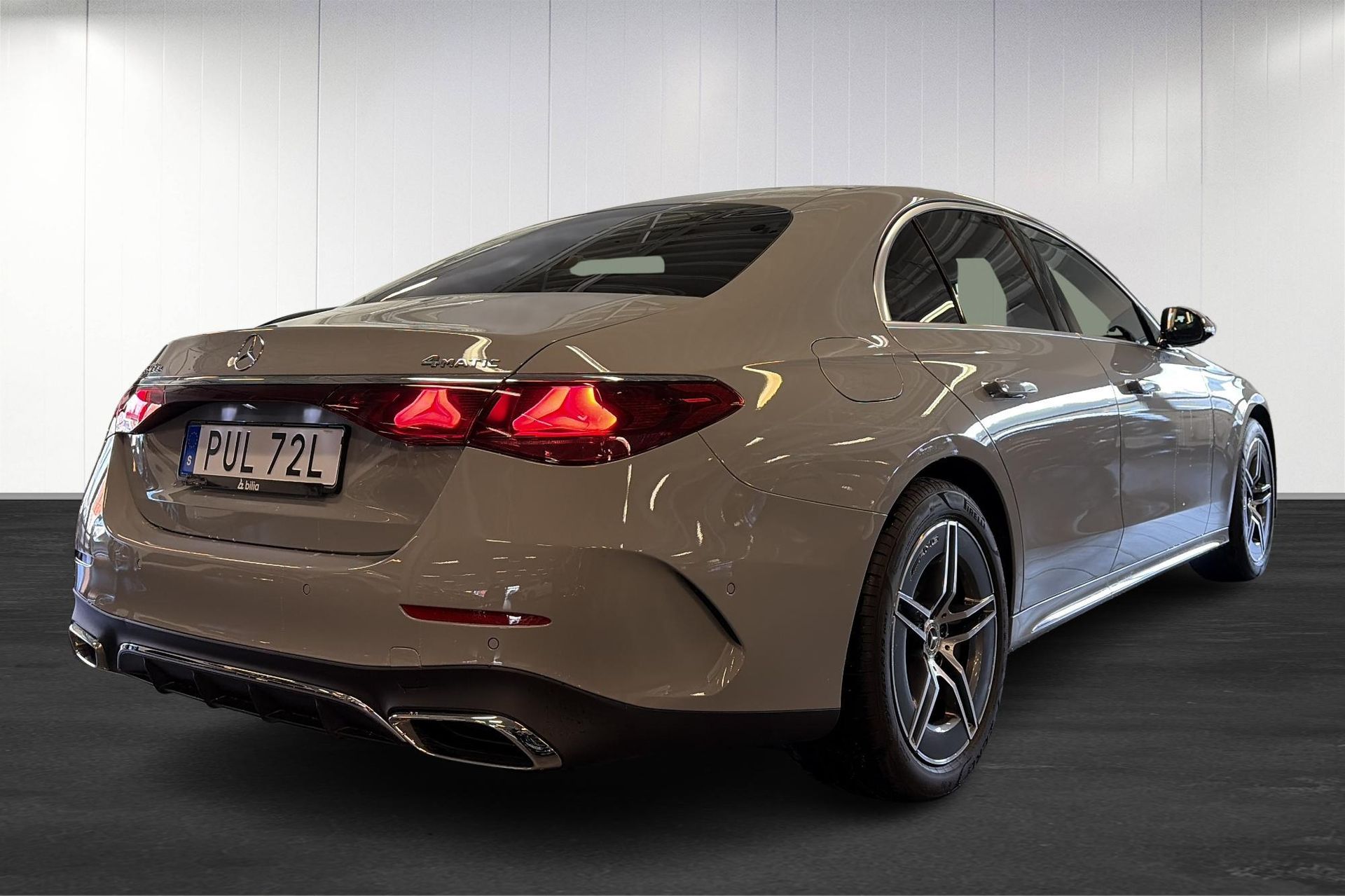 Mercedes-Benz E 300 de 2026, bild 6/10