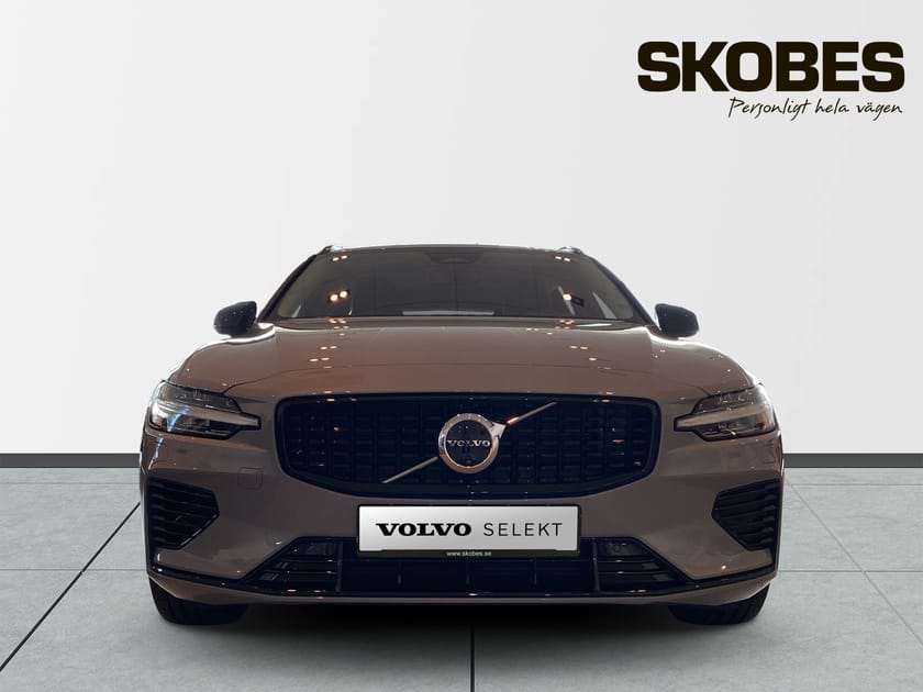 Bild 2 av Volvo V60 T6 Plus Dark Nordic Edition Momsbil, 360-Kamera, Drag