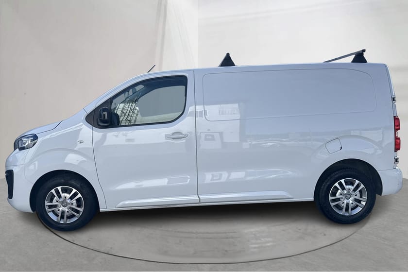 Bild 2 av Peugeot Expert Utökad Last BlueHDi Skåp (145hk) Verkstadsinredning