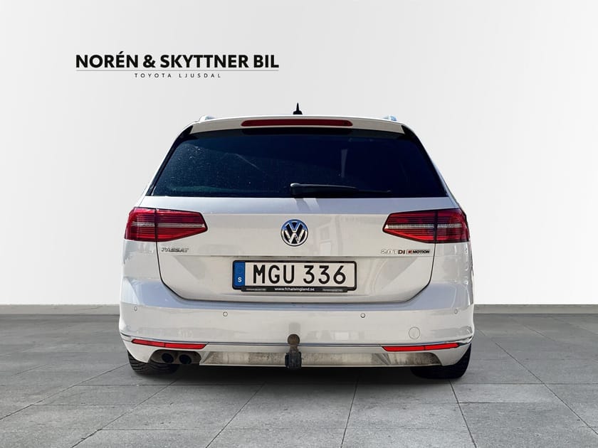 Bild 4 av Volkswagen Passat Sportscombi 2.0 TDI 4Motion /Vhjul
