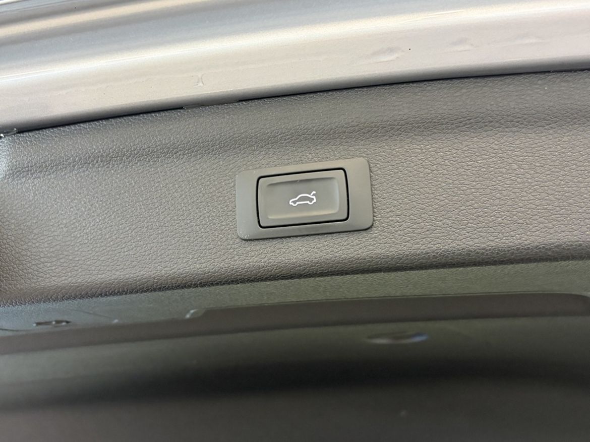 Audi Audi Q3 40 TFSI quattro — bild 6