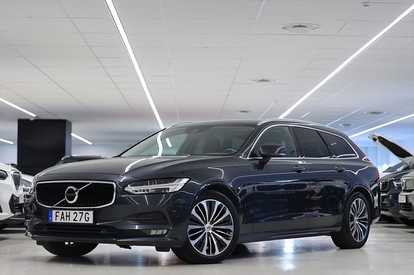 Bild 3 av Volvo V90 D4 AWD 190hk Momentum VOC B-kamera Navi
