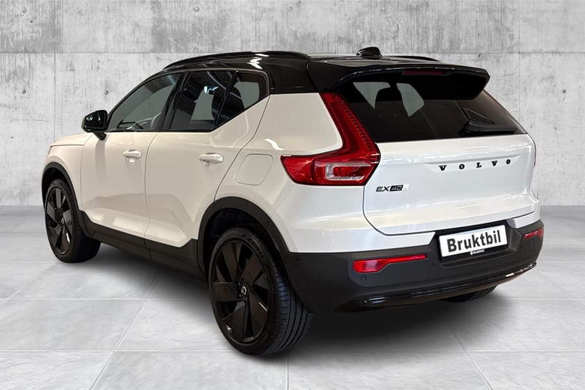 Bilde 3 av Volvo EX40 Twin Motor Performance Ultra Black Edition/Performance/PIxel/Pano/Alt Utstyr!