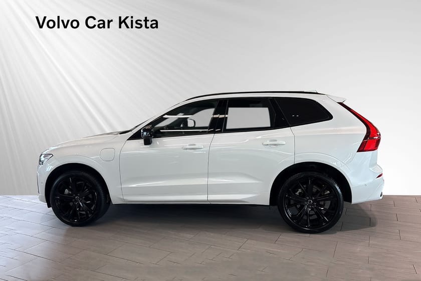 Bild 3 av Volvo XC60 T6 Plus Black Nordic Edition Luftfj Drag HUD H/K