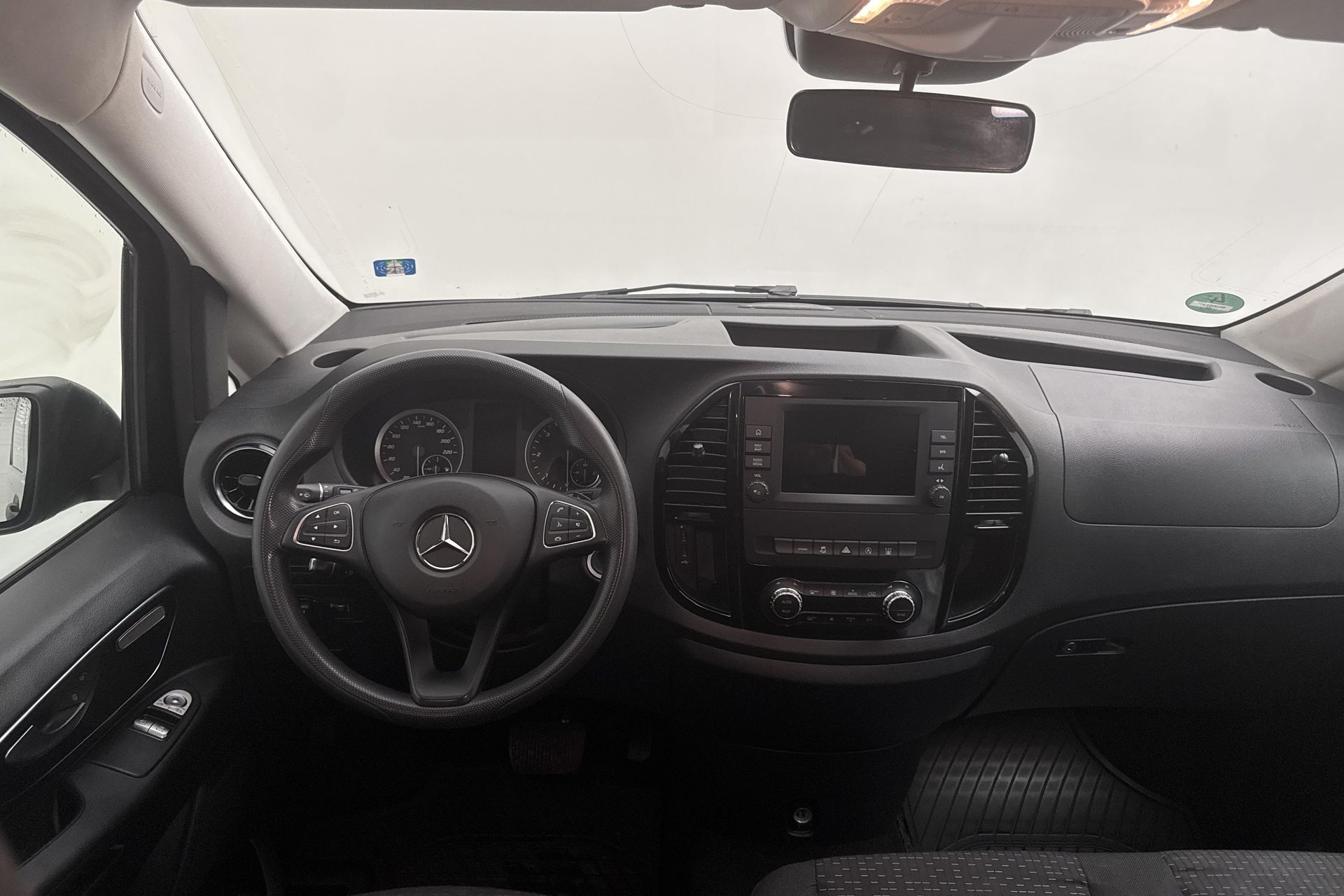 Mercedes-Benz Vito Tourer 116 CDI 3.2t 2022, photo 7/10