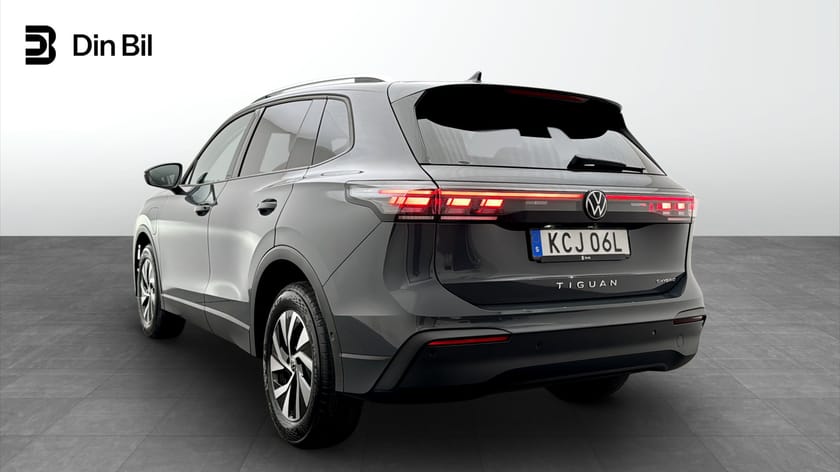 Bild 3 av Volkswagen Tiguan eHybrid DSG Drag/Assistanspaket