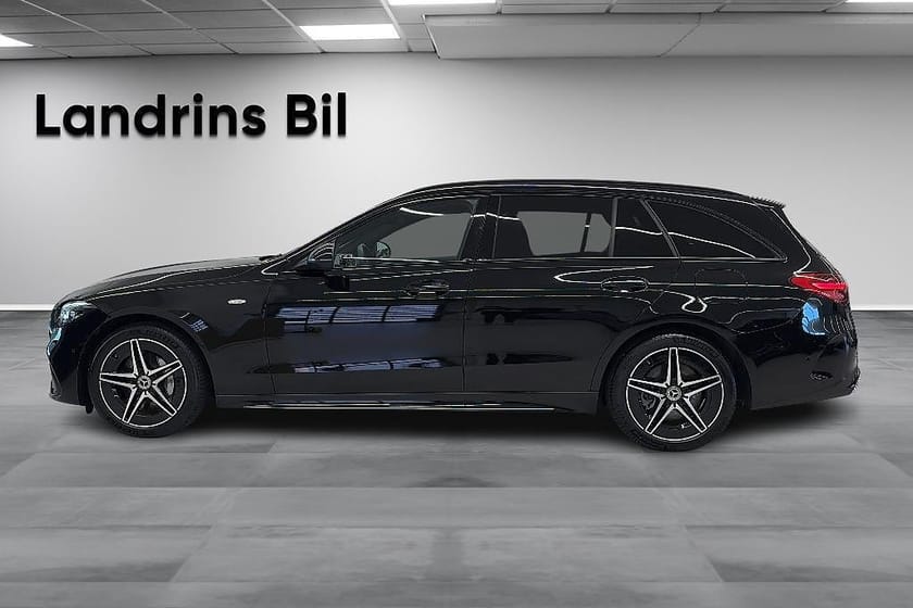 Bild 4 av Mercedes-Benz C 300 T de 4MATIC 4MATIC,AMG Line,Dragkrok,Nightpackage,MOMS