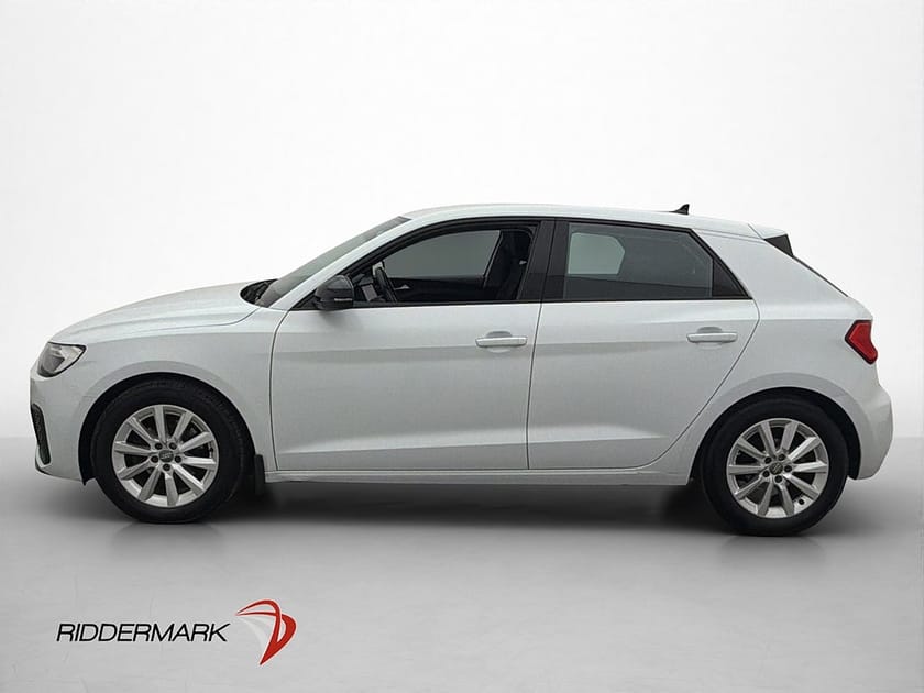 Bild 5 av Audi A1 Sportback 30 TFSI 116hk Proline Cockpit P-Sensorer