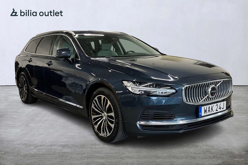 Bild 2 av Volvo V90 Recharge T6 AWD Core Edition 360° H&K Drag Skinn MOMS