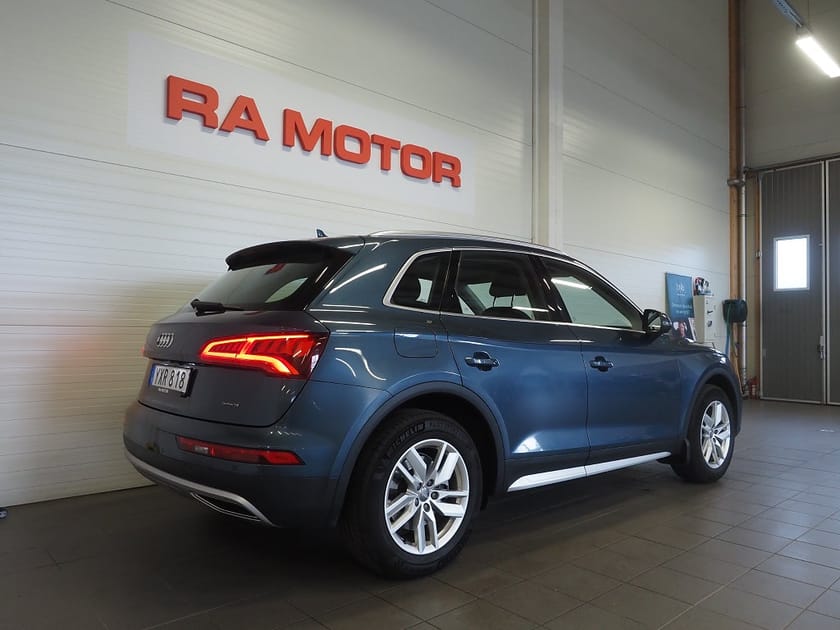 Bild 5 av Audi Q5 2.0 TFSI 252hk Quattro S Tronic Pano Kamera Drag P-Värm
