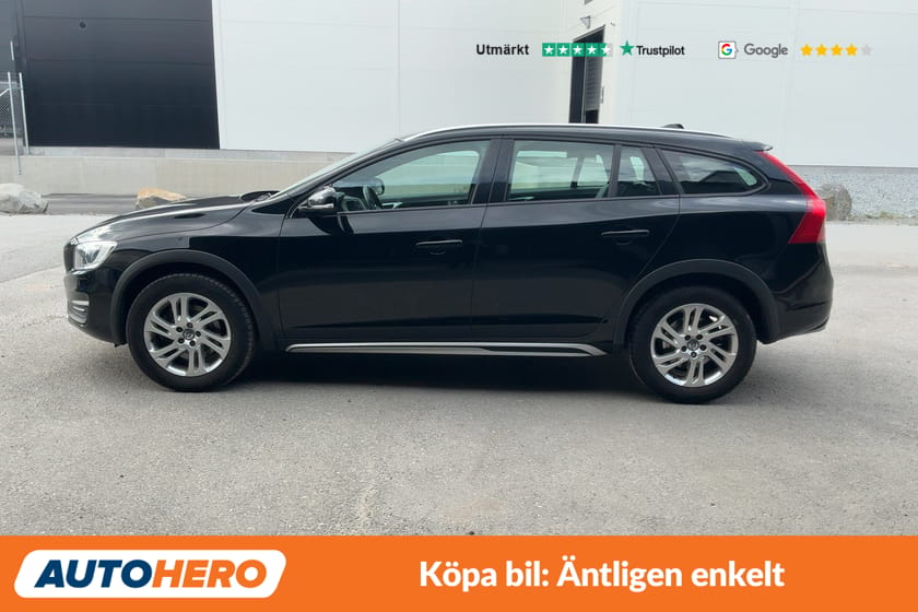 Bild 2 av Volvo V60 Cross Country D4 AWD Momentum / VOC, Dragkrok, Rattvärme