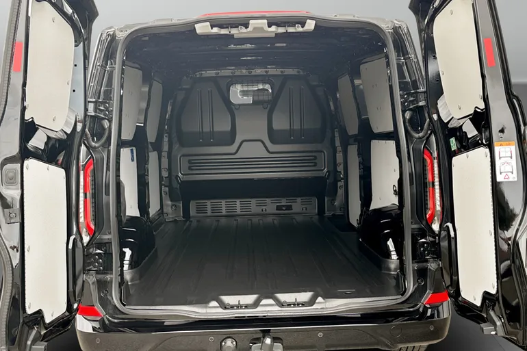 Ford E-Transit Custom 340 AWD