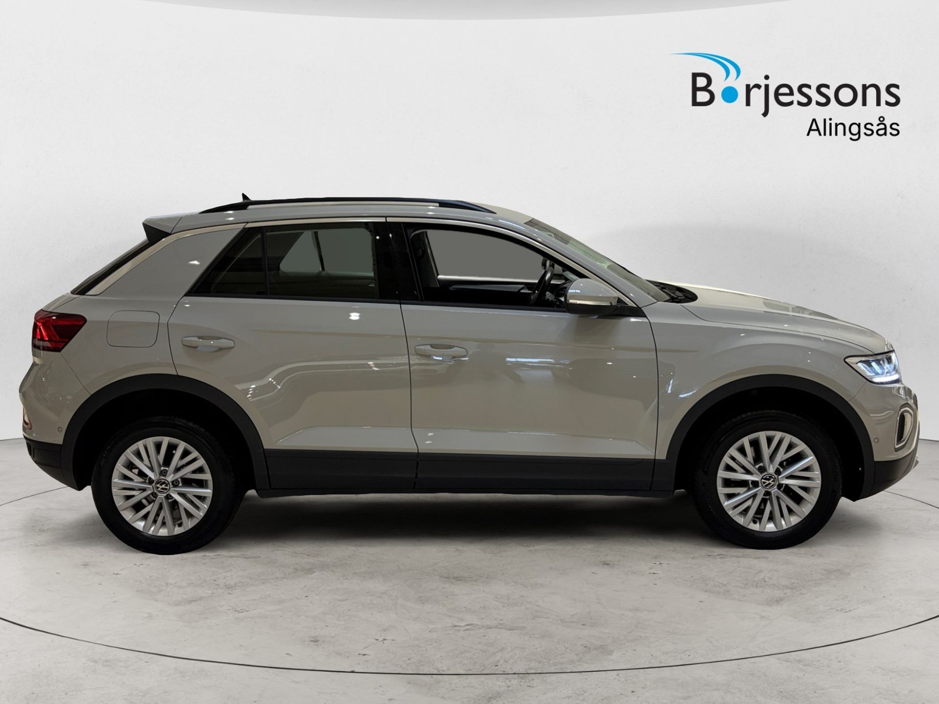Volkswagen T-Roc 2024, bild 2/10